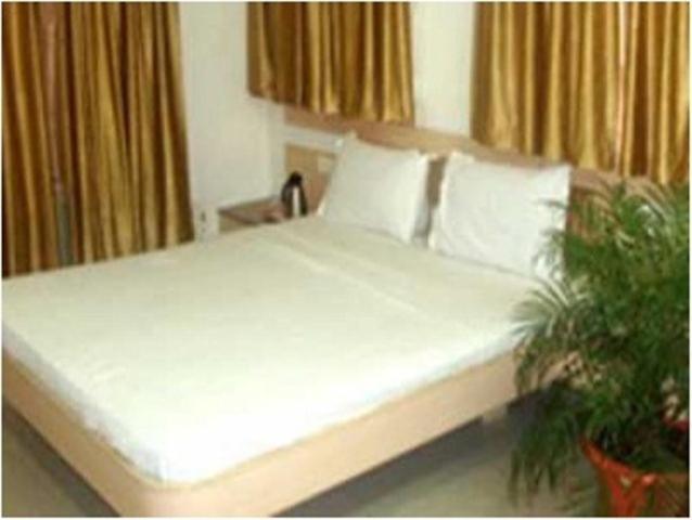 Sana Heritage Inn Private Limited Hyderabad Room photo